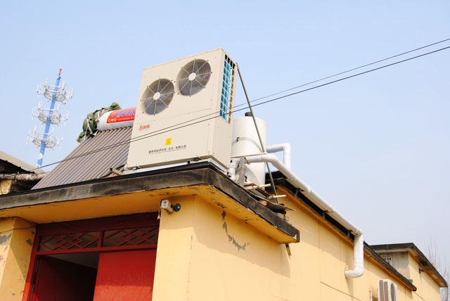 空氣源熱泵和太陽能同在屋頂方案 空氣源熱泵和太陽能同在屋頂方案